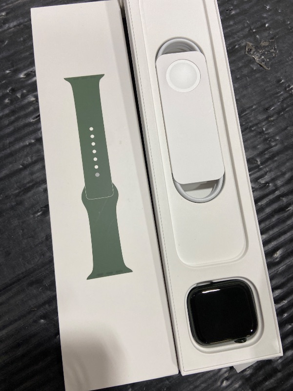 Photo 1 of Apple Watch Series 7 GPS 45mm Smartwatch