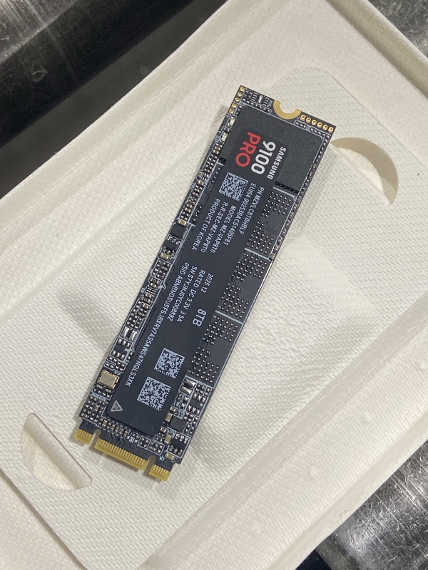 Photo 1 of Samsung SSD 9100 PRO 8TB Internal Solid State Drive