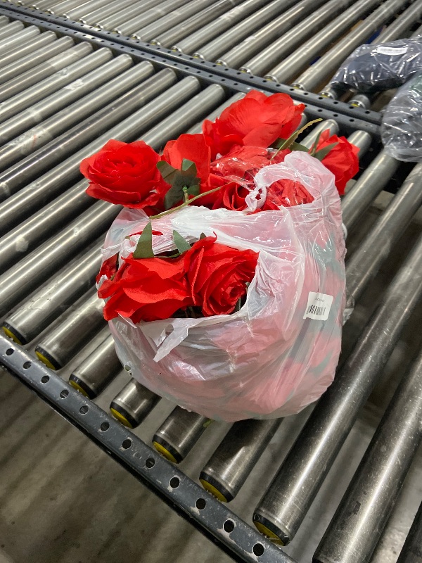 Photo 1 of Daifunli Artificial Rose Vine Garland (Red, 6ft)