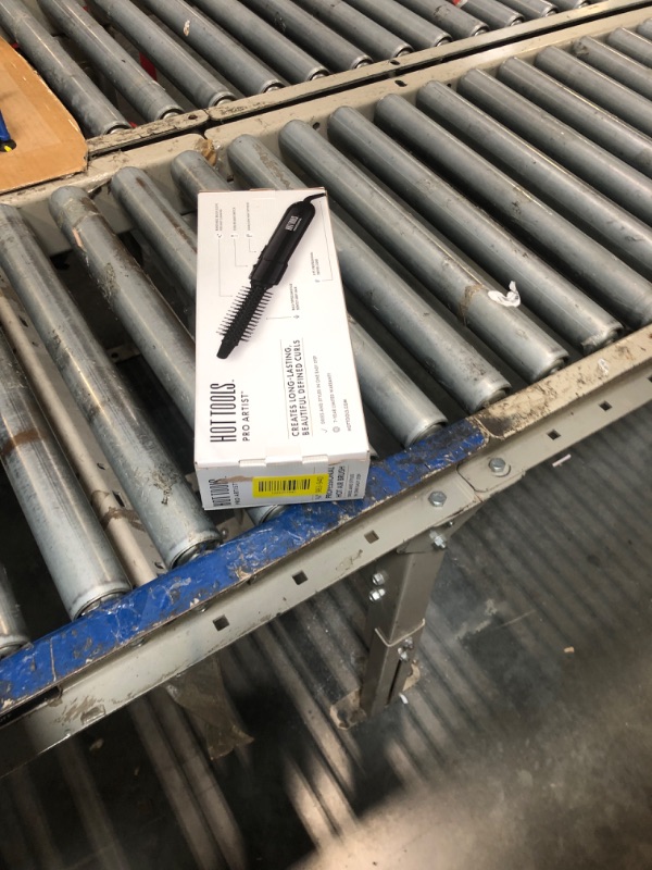 View 2 of [SOLD FOR PARTS] Hot Tools Pro Artist 3/4" Black Hot Air Styling Brush