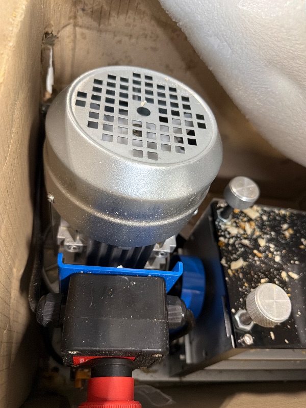 Photo 1 of ** VERY USED** Automatic Wire Stripping Machine – StripMeister E1000 Electric Heavy?Duty Wire Stripper for Copper & Aluminum Cables up to 1?3/4”, Industrial?Grade, Jam?Free Design