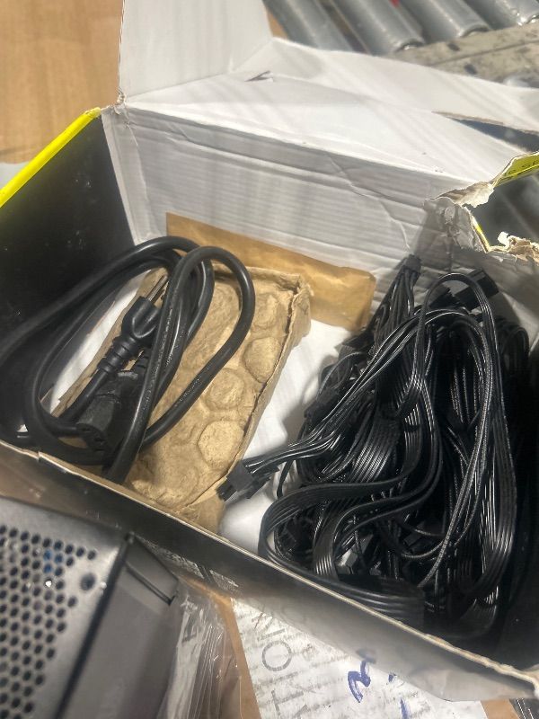 View 4 of **View Clerk Notes**Cooler Master MWE Gold 850 V3 Power Supply, PCIe 5.1 Ready