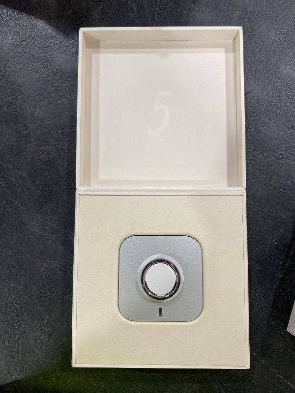 Photo 1 of OURA Ring 5 Smart Ring - Stealth - Size 9