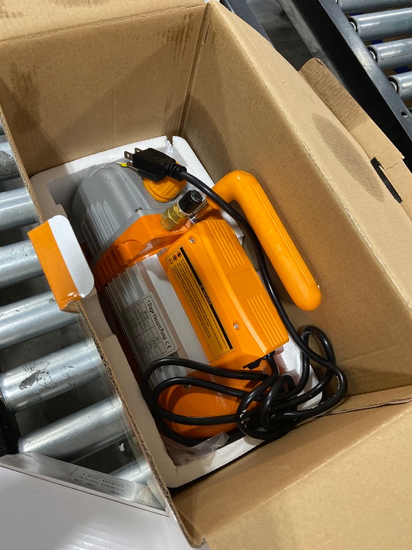 Photo 1 of BACOENG AC Vacuum Pump and Gauge Set