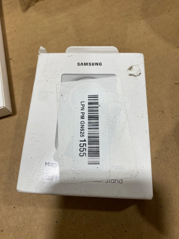 Photo 1 of Samsung Galaxy Magnetic Wireless Battery Pack