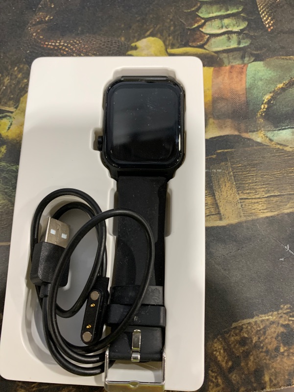 Photo 1 of DIVOAZBVO Smart Watch