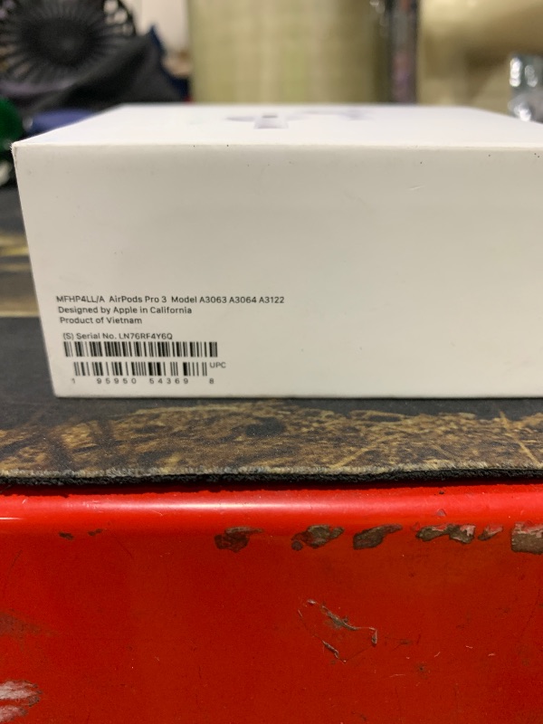 Photo 1 of Apple AirPods Pro 3 Wireless Earbuds