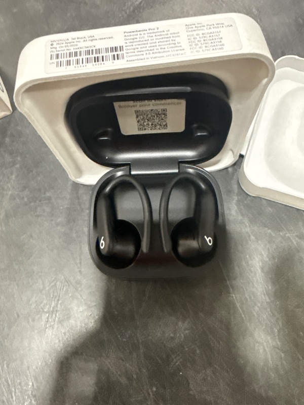 Photo 1 of Beats Powerbeats Pro 2 Wireless Earbuds