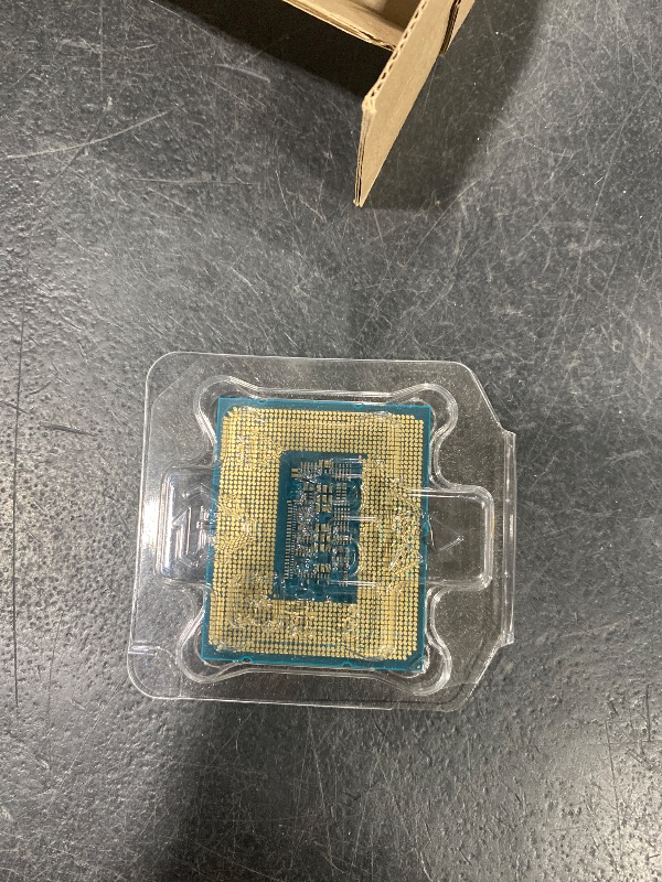 Photo 1 of Intel Core i5-12600KF Desktop Processor 10 (6P+4E) Cores up to 4.9 GHz Unlocked LGA1700 600 Series Chipset 125W