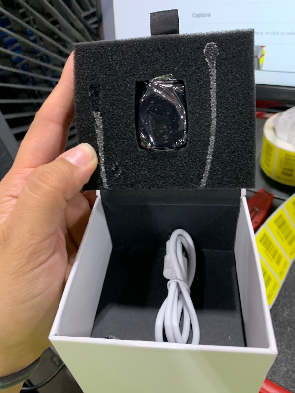 Photo 1 of Wellue O2Ring-S Continuous Blood Oxygen Monitor