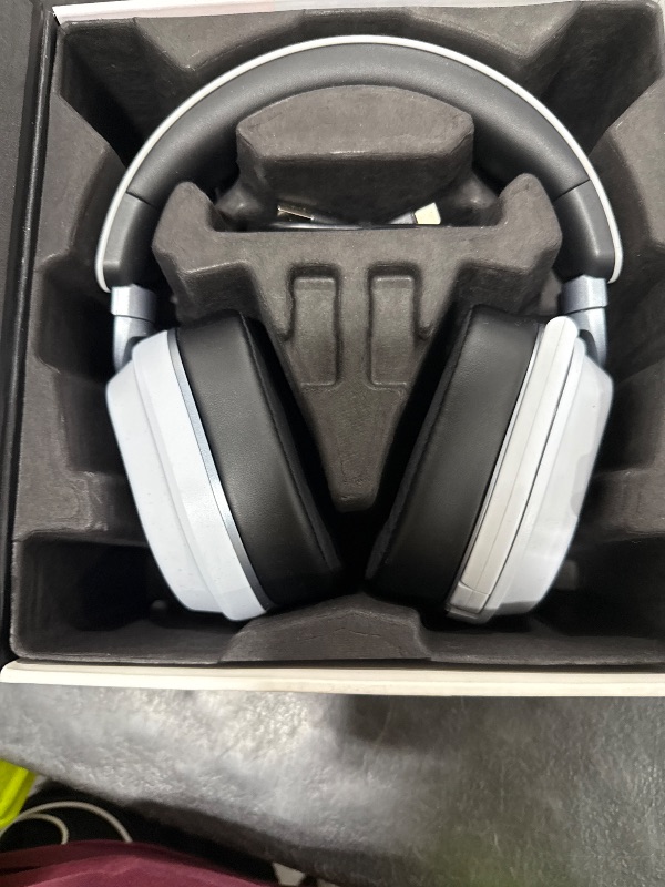 Photo 1 of Turtle Beach Stealth 700 Gen 3 Gaming Headset