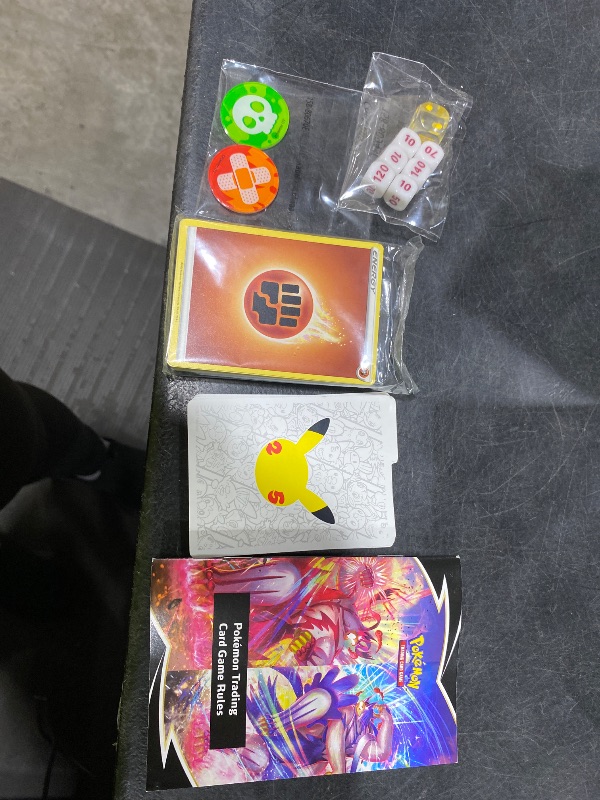 Photo 1 of Pokemon 25th Anniversary Celebrations Elite Trainer Box