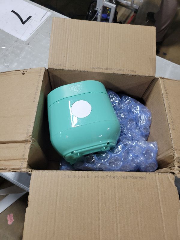Photo 1 of 
Sponsored

Visit the Store, GreenLife
GreenLife
Visit the Store
4.4
4.4 out of 5 stars
(4,643)
GreenLife Digital Rice Cooker, 2-Cups Uncooked/4-Cups Cooked, Removable Nonstick Ceramic PFAS-Free Pot, One-Touch Presets, Oats, Quinoa, Brown Rice, Auto Keep 