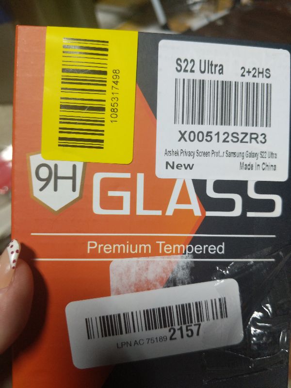 Photo 1 of [2+2 Pack] Glass Privacy Screen Protector for Samsung Galaxy S22 Ultra 5G, 9H Tempered Glass, Ultrasonic Fingerprint Compatible,HD Clear Anti-Spy Film for Galaxy S22 Ultra Glass Screen Protector