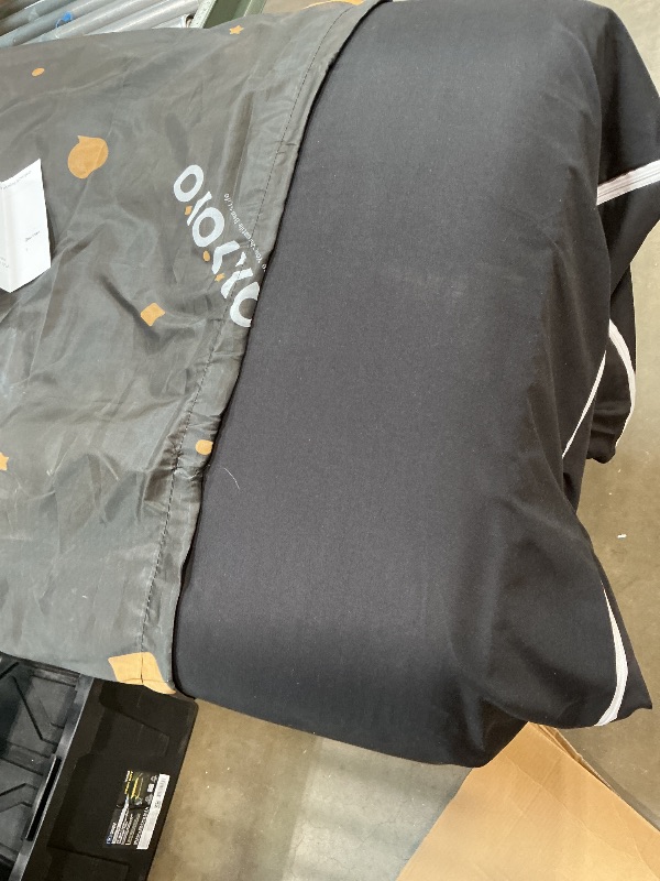 Photo 1 of *** BAG IS DAMAGED***MAXYOYO Japanese Floor Futon Mattress Thicken Sleeping Pad Roll Up Mattress Floor Lounger Mat Camping Mattress Guest Room Mattress Pad, Thick Soft and Comfortable, Black Leaf, Twin Size