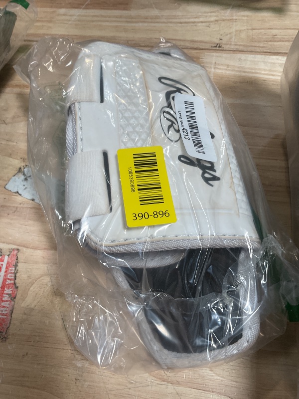 Photo 1 of ***EXTREMELY DIRTY*** Rawlings | Large Leg Guard | White
