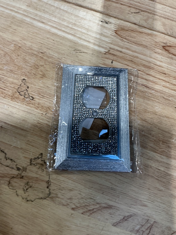 Photo 1 of 1 Pcs Shiny Rhinestones Wall Plates Light Switch Cover Plate Decorative Imitation Wood Grain Wall Plate Single Toggle Outlet Covers Durable Switch Covers