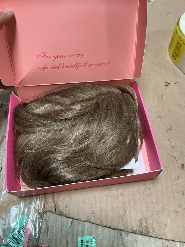 Photo 1 of 20 Inch Wavy Hair Topper for Women, Lightweight Breathable Clip-In Hairpiece with Side Bangs, Soft Natural Waves for Thinning Hair, Easy Wear, Comfortable Daily Use