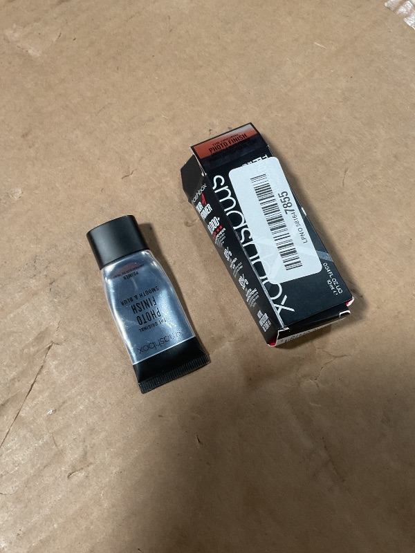 Photo 1 of **APPROX 75%GONE**Smashbox Photo Finish Smooth & Blur Primer | Instantly Smooths Fine Lines and Pores for All Skin Types | Vitamins A & E Makeup Base with Blurring, Travel Size, 0.34 Fl Oz