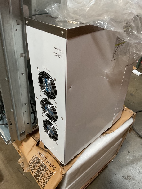 Photo 1 of ***FOR PARTS ONLY/ LED SCREEN IS NON-FUCNTIONAL*** VEVOR Commercial Ice Cream Machine, 1000W Single Flavor Soft Serve Ice Cream Maker, 10.6 QT/H Yield, 4L Hopper & 1.6L Cylinder, Touch Screen, Auto Clean & Pre-Cooling, Countertop Restaurant Snack Bar