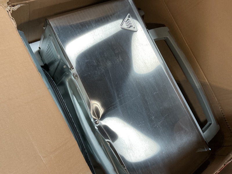 Photo 1 of *** DENT ON BACK***BLACK+DECKER 4-Slice Toaster Oven with Natural Convection, Stainless Steel, TO1760SS (TO1760SST-1)