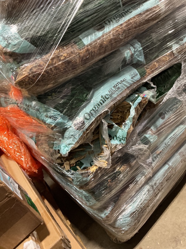 Photo 1 of **WILL BE ON A PALLET. One bag corner damage.**Miracle-Gro Organic All Natural Mulch, 1.5 cu. ft. (80-Bag Pallet)