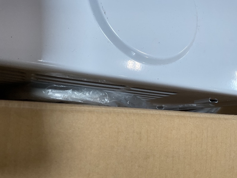 Photo 1 of ***FOR PARTS ONLY/ DOESN'T BLOW COLD AIR**** idea 10,000 BTU Smart Inverter Window Air Conditioner with APP, Alexa Control, 115V AC Unit Cools up to 450 Sq. Ft, Quiet Operation, Energy Saving, Remote & Easy Installation Kit, White