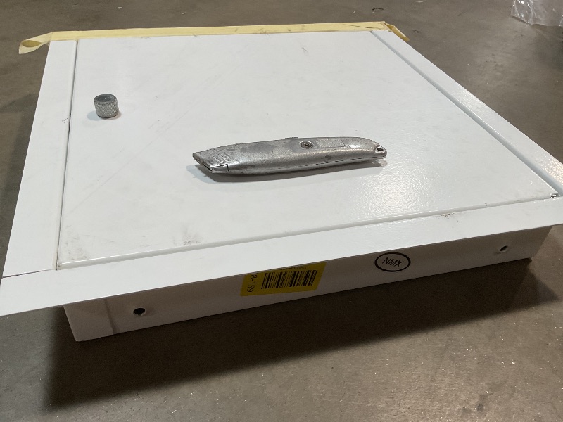 Photo 1 of ** scrapes from transport**Small access panel. Acudor