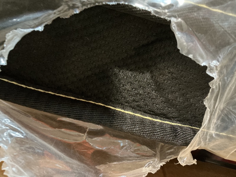 Photo 1 of ** dirt from transport** BEDingly Twin Size Mattress, 12 Inch Luxury Hybrid Twin Mattress in a Box, Medium Firm Mattresses with Cooling Gel Memory Foam & Pocket Springs, Double Additional Support, 365-Night Trial