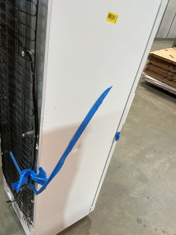 Photo 1 of **** SCRAPE/DENT DAMAGE. MISSING KEY*** Velivi Commercial Beverage Refrigerator, 24.5" Glass Door Display Fridge, 15 Cu.Ft Beverage Cooler with 5 Adjustable Shelves, Auto Rebound Door, Low Noise, for Shops, Restaurants & Bars WHITE