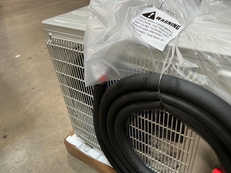 Photo 1 of ***ONLY 1 OF 4 BOXES*** YITAHOME 2 Zone 24000 BTU Mini Split AC/Heating System, 20 SEER2 12000 + 12000 BTU WiFi Enabled 115V Dual Zone Ductless Air Conditioner with 2 Outdoor Units, Enable Different Modes Simultaneously