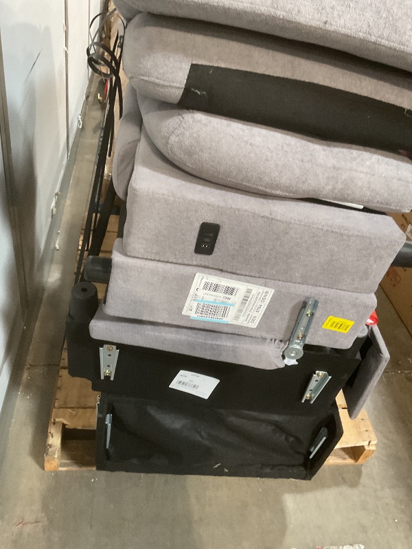 Photo 1 of ** dirt from transport**Grey couch
