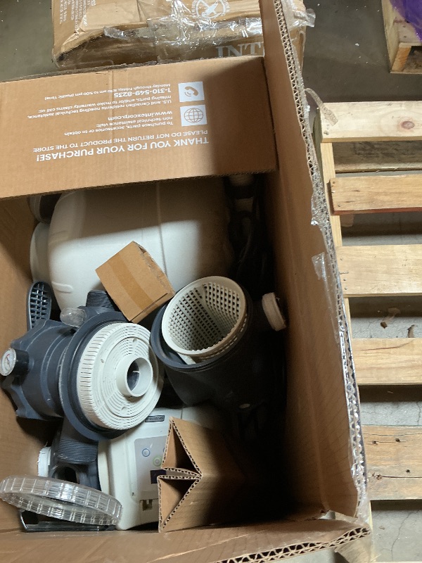 Photo 1 of *** SAND STILL IN PUMP ***INTEX 3,000 GPH Krystal Clear Sand Filter Pump for Above Ground Pools, Swimming Pool Pump with Automatic Timer - Improved Circulation, Filtration, & Clarity