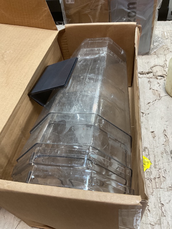 Photo 1 of ***USED/DIRTY*** Lifewit 1 Gallon Drink Dispenser for Parties 2 Pcs, 4L Plastic Beverage Container with Stand for Juice/Tea/Soda & Lemonade, Clear Water Pitcher with Spigot for Mimosa Bar Hosting 39 x 16 cm/15x6"