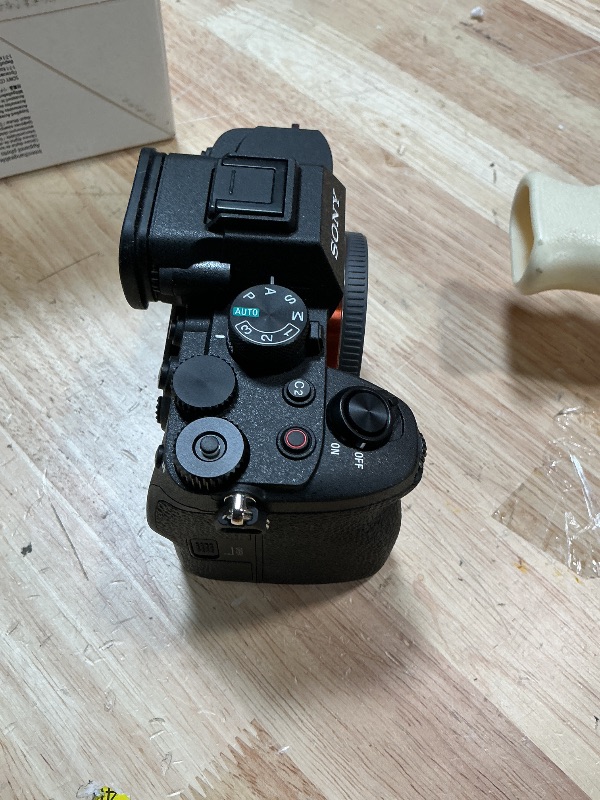 Photo 1 of ***OVER HEATING***Sony Alpha 7 V Full-Frame Hybrid Mirrorless Camera: 30fps Blackout-Free Shooting, AI Autofocus, 5-Axis in-Body Stabilization (Only)