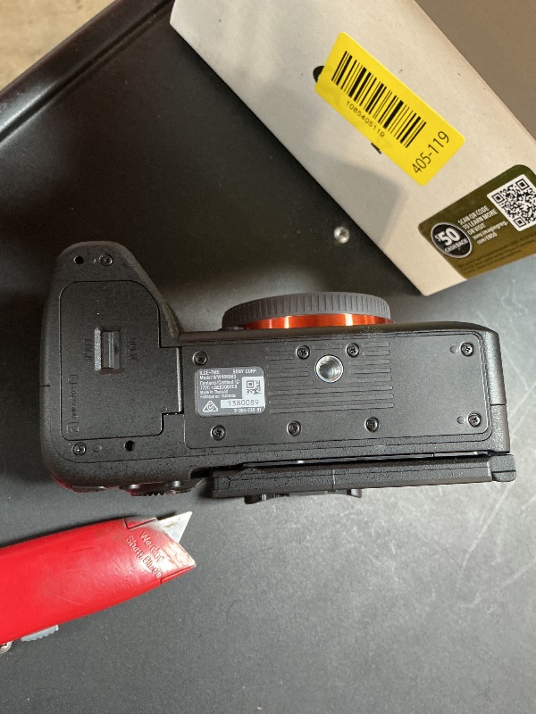 Photo 1 of ***OVER HEATING***Sony Alpha 7 V Full-Frame Hybrid Mirrorless Camera: 30fps Blackout-Free Shooting, AI Autofocus, 5-Axis in-Body Stabilization (Only)