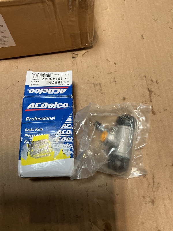 Photo 1 of ****DIRTY**** ACDelco 18H125 Gold Brake Front Caliper Rebuild Kits 19201451