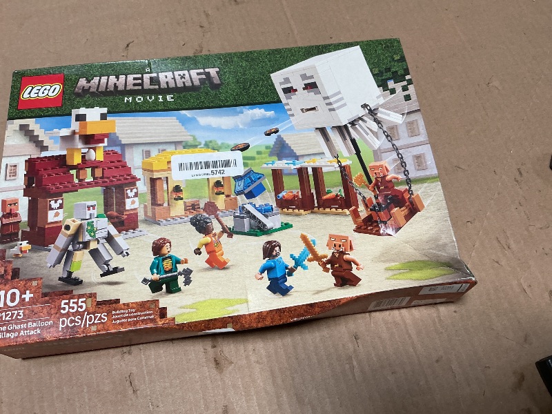 Photo 1 of ***BOX DAMAGED (BENT) FACTORY SEALED**** LEGO Minecraft The Ghast Balloon Village Attack- Toy Building Set for Kids, Girls and Boys Ages 10+ - Includes Steve, Natalie, and Dawn Minifigures - Birthday Gift Idea - 21273
