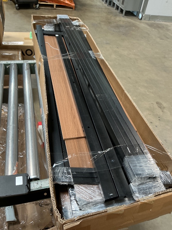 Photo 1 of ****FOR PARTS ONLY**** Wood and metal Bed assembly (possibly) cannot assemble pieces can be used for parts