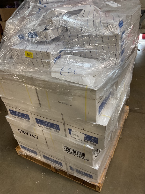 Photo 1 of ** WILL NEED A TRUCK FOR PICK UP. BENDING/FOLDING DAMAGE, A COUPLE CASES CAME LOOSE.**Hammermill A4 Paper, 20 lb Copy Paper (210mm x 297mm - 92 Bright, Made in the USA) - 1 Pallet, 40 Cases (200,000 Sheets)