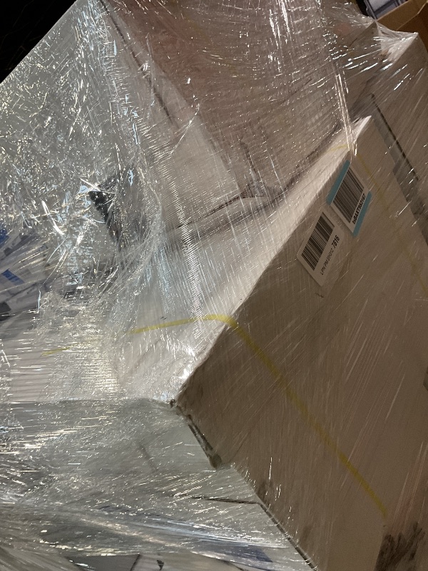Photo 1 of ** WILL NEED A TRUCK FOR PICK UP. BENDING/FOLDING DAMAGE, A COUPLE CASES CAME LOOSE.**Hammermill A4 Paper, 20 lb Copy Paper (210mm x 297mm - 92 Bright, Made in the USA) - 1 Pallet, 40 Cases (200,000 Sheets)