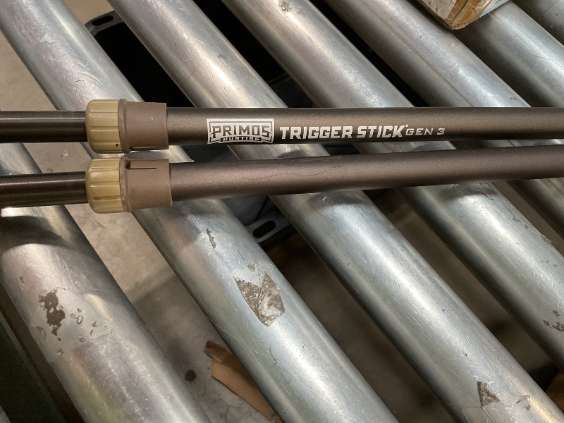 Photo 1 of ** scrapes from transport **Primos Hunting Trigger Stick Gen3 Bipod Camo, 24-62 Inches, camouflage, 65814