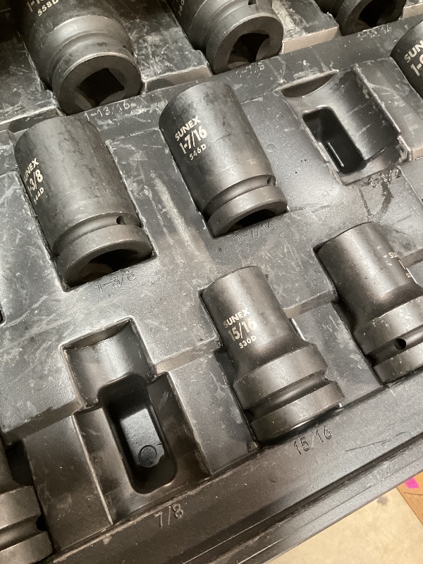 Photo 1 of ** missing two sockets. Hinges on case are broken. **SUNEX TOOLS 5693 1-Inch Drive SAE Deep Impact Socket Set, 21 piece