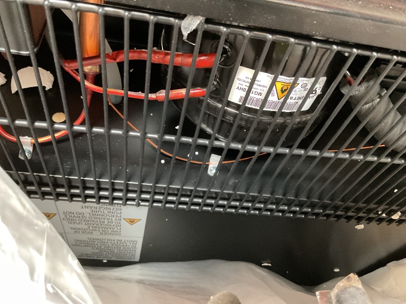 Photo 1 of ** dirt/scrapes from transport**Summit 24” Beverage Center, Stainless Steel - ALBV2466
