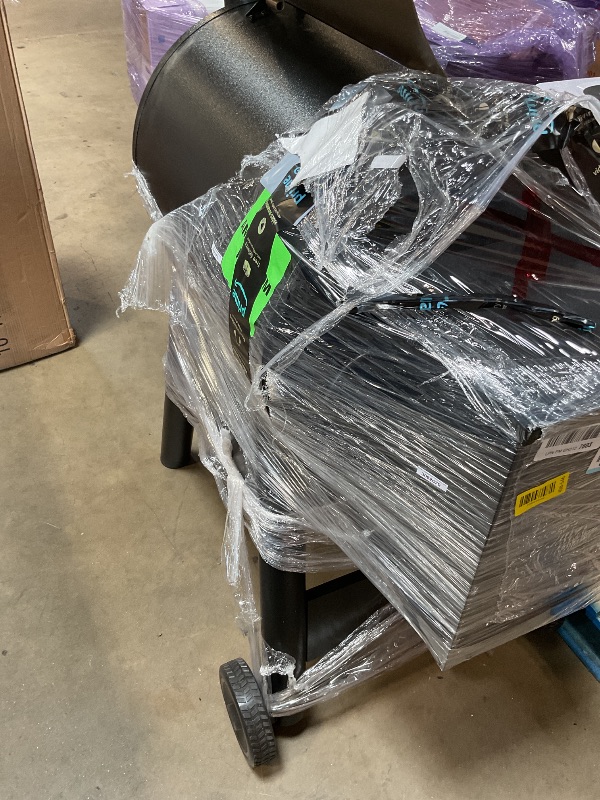 Photo 1 of ** missing inside parts**Traeger Grills Pro 22 Wood Pellet Grill & Smoker, Electric Pellet Smoker Grill Combo, 6-in-1 BBQ Versatility, 572 sq. in. Grilling Capacity, Meat Probe, 450 Degree Max Temperature, 18LB Hopper, Bronze