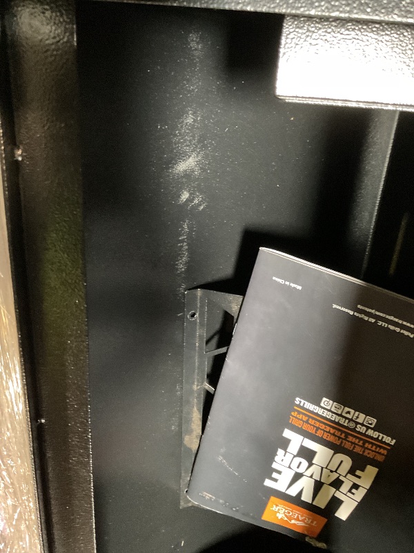 Photo 1 of ** missing inside parts**Traeger Grills Pro 22 Wood Pellet Grill & Smoker, Electric Pellet Smoker Grill Combo, 6-in-1 BBQ Versatility, 572 sq. in. Grilling Capacity, Meat Probe, 450 Degree Max Temperature, 18LB Hopper, Bronze