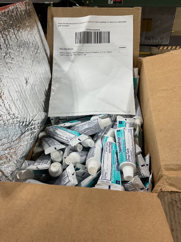 Photo 1 of ***MISSING AT LEAST 50*** Medline Sparkle Fresh Toothpaste, Fluoride Protection, 2.75 oz., Dental Hygiene and Oral Care, Pack of 144