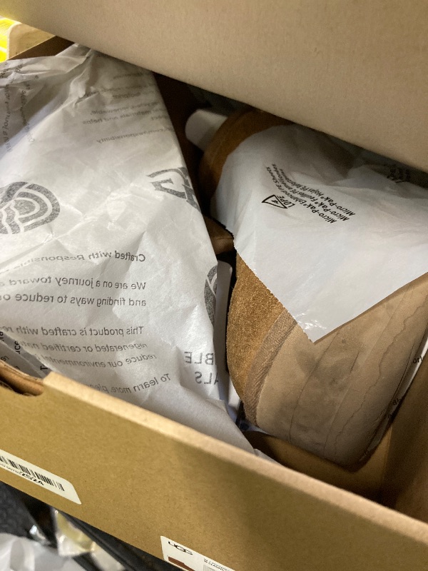 Photo 1 of ***USED*** UGG Women's Classic Ultra Mini Platform Boot, Chestnut, 8 ***USED, DIRT, SCUFFS RESIDUE -SELLING AS IS ***