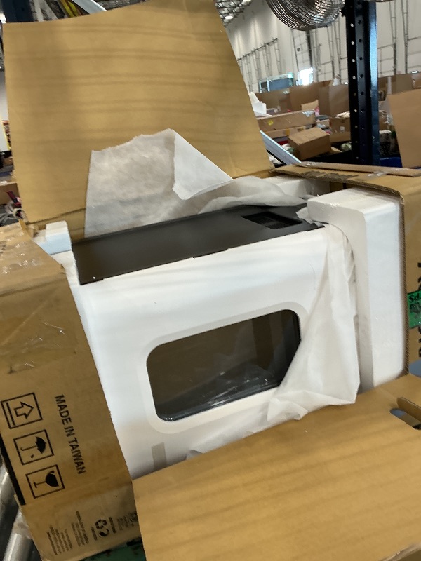 View 4 of Aurora 400-Sheet AutoFeed Micro Cut Shredder