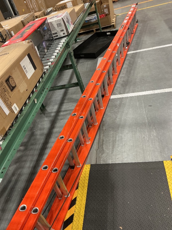 View 2 of 40' ladder